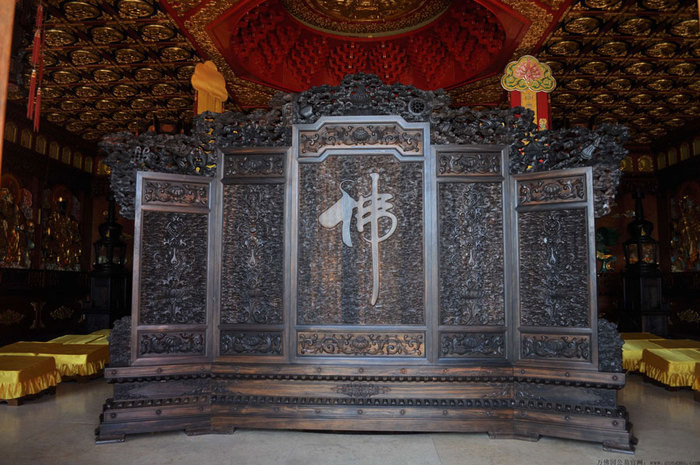 玉佛殿大叶紫檀屏风.JPG