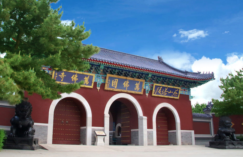 万佛园正门.jpg